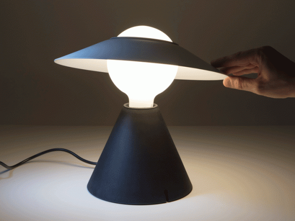 lampa de masa orientabila design italia