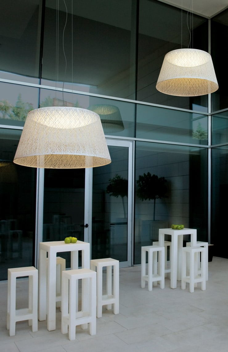 Lampi suspendate design modern Vibia colectia Wind