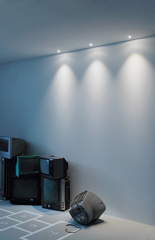 Spoturi incastrate LED tavan iluminat arhitectural