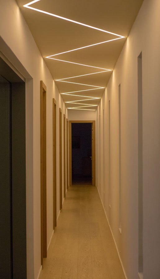 Iluminat hol - profile LED