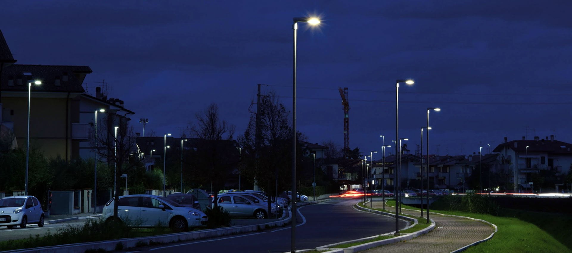 Stalpi iluminat stradal oras Milos Neri